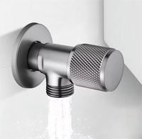 Vanne d'angle de commande à deux voies en acier inoxydable OEM pulvérisateur à 3 compartiments pour hôtel salle de douche appartement salle de bain accessoires de robinet