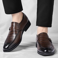Mocassins légers à enfiler pour hommes, à bout pointu, imprimé animal, style britannique et coréen, avec semelle extérieure en caoutchouc rehaussante et doublure en PU - Grande taille