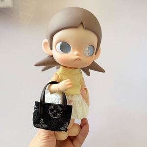 Bolso decorativo de PVC de la serie Fashion de Forest Enterprises Kitty Bamboo, escala 1:3, 17 cm, para muñecas BJD, con diseño de juguete de dibujos animados de tela para cambiar de ropa. - Product Image 3