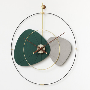 Reloj de Pared Nórdico Grande, Forma Irregular, Verde Gris, Decoración Moderna para Sala de Estar, Funciona con Batería de Cuarzo, de Una Sola Cara - Product Image 1