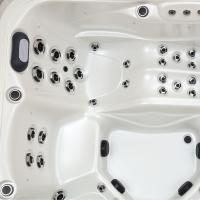 Jacuzzi Exterior de Lujo Moderno Independiente para 5 Personas, 63 Jets, Control Termostático, Luz LED de Color, Altavoz Bluetooth