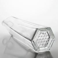 Nouvelle bouteille en verre de liqueur de vodka de conception exquise en gros de fantaisie 750 ml bouteille en verre clair avec du liège