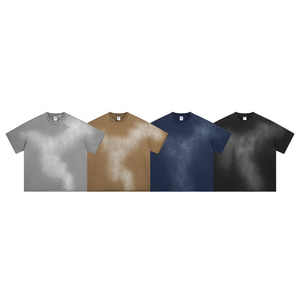 Camiseta de cuello redondo de alta calidad 305G con efecto desgastado, logotipo personalizado pintado con aerosol, camiseta moderna de talla americana, camiseta personalizada. - Product Image 6