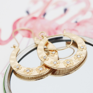 V & <span class=keywords><strong>r</strong></span> regalo de cristal de diamantes de imitación estambres <span class=keywords><strong>suave</strong></span> anillo superficie de Metal flor chapado en oro pendientes de - Product Image 6
