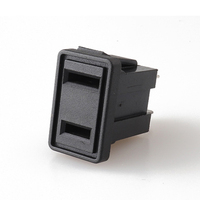 Enchufe de pared Universal de alta calidad C14 Adaptador de enchufe de CA Conector de enchufe hembra 250V 10A Enchufe