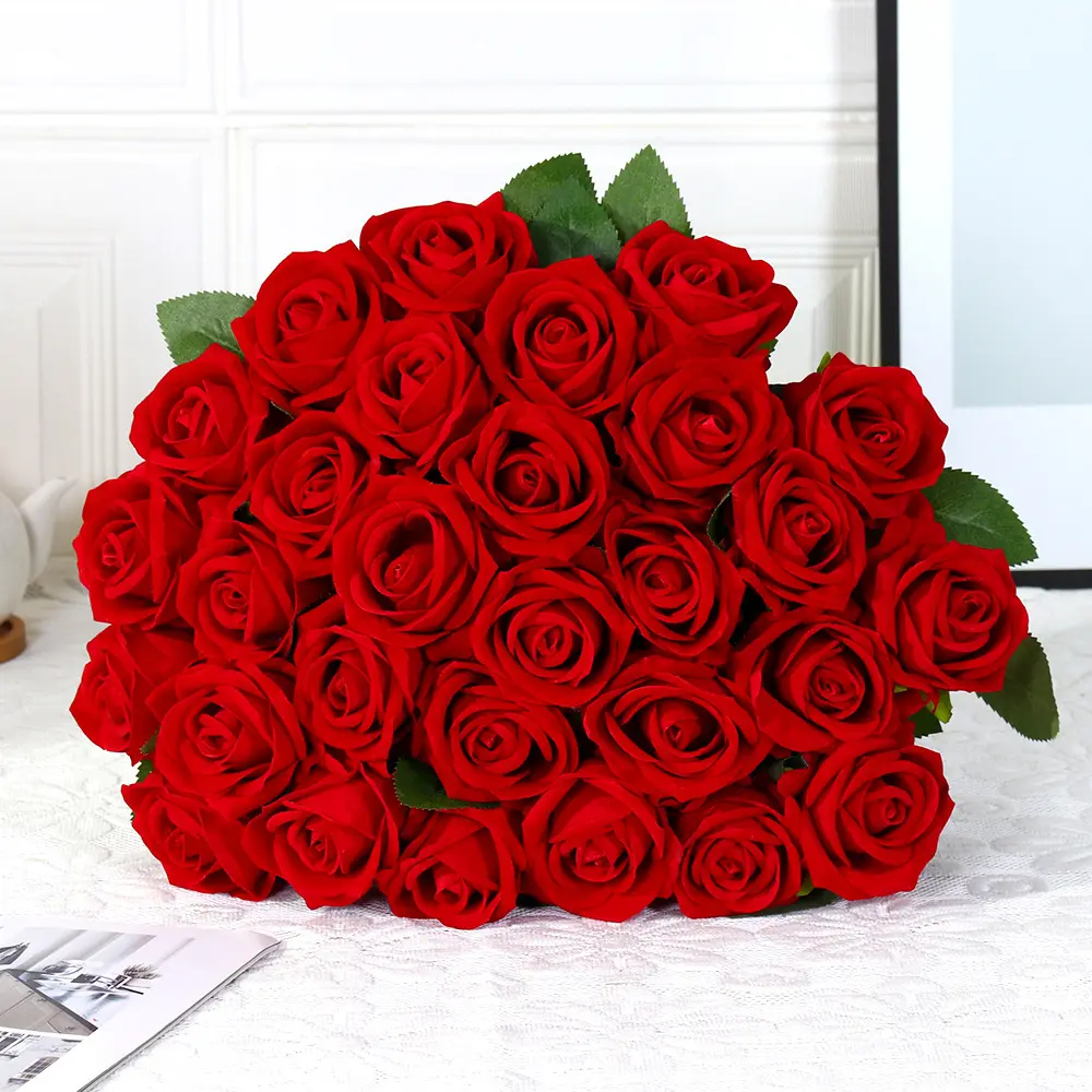 Bunga Mawar Sutra Buatan Realistis Panjang Merah Artficiail Velvet Mawar Batang untuk Rumah Pesta Pernikahan Dekoratif