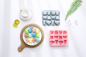 12-Cavity Animals Design Silicone Cake Molds Food-Grade Reusable Cute Silicone Magnetic Chocolate, Candy & Ice DIY Mold - Product Image 5