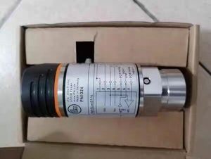 Un interrupteur de pression IFM New PNI024 en boîte, fabriqué en Chine - Product Image 2