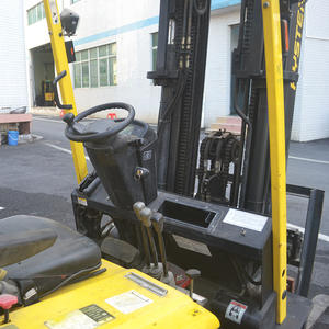 Montacargas Eléctrico Hyster de 2 Toneladas con Mástil de Tres Etapas, Usado, Contrapesado - Product Image 1