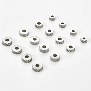 30 perles d'espacement texturées en acier inoxydable argentées, plates et rondes, 4/5/6 mm, pour la fabrication de colliers, bracelets et bijoux DIY - Product Image 2