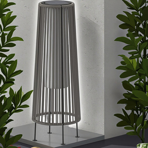Chine Usine directe à bas <span class=keywords><strong>prix</strong></span> lampadaires solaires en rotin de qualité supérieure lampe LED rechargeable en rotin PE pour cour patio voie IP65 - Product Image 1