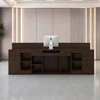 Bureau d'accueil d'entreprise personnalisé avec des panneaux incurvés sculpturaux pour les intérieurs professionnels