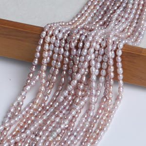 ลูกปัดน้ำจืดธรรมชาติทรงข้าว ขนาด 6-7 มม. สีขาว วัสดุทำเครื่องประดับปิ่นปักผมแบบแฮนด์เมด พร้อมด้าย ขายส่ง - Product Image 4