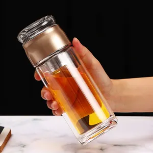 Seaygift custom isolamento portatile di spessore inferiore filtro di vetro tazza di acqua di frutta infusore bottiglie di acqua di vetro con il setaccio del tè