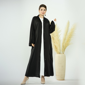 Loriya <span class=keywords><strong>magasin</strong></span> de vêtements islamiques vente chaude couleurs unies Satin ouvert Abaya avec poches latérales femmes musulmanes modeste Kimono Abaya - Product Image 2