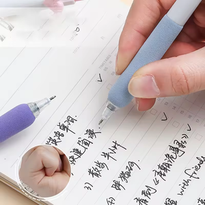 ชุดปากกาเจลแบบกดลายเมฆน่ารัก พร้อมด้ามจับ EVA ลดแรงกด สำหรับเครื่องเขียนโรงเรียน - Product Image 4