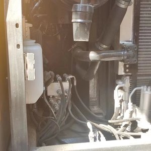 Vente promotionnelle : Excavatrice VOLVO EC140 d'occasion, faible nombre d'heures de travail, prix bas, excavatrice d'occasion Volvo EC300, pompe - Exportation permanente - Product Image 5