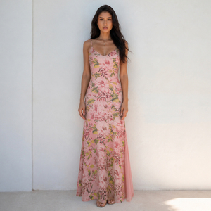 Vestido Maxi Rosa Floral Tejido con Cintura Natural, sin Mangas, Cuello en V y Capa Transparente para Uso Casual o de Resort - Product Image 3