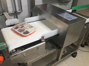 Yüksek hassasiyetli otomatik konveyör bant pirinç gıda aperatif dondurulmuş tavuk et emniyet Metal dedektör makinesi için altın - Product Image 6