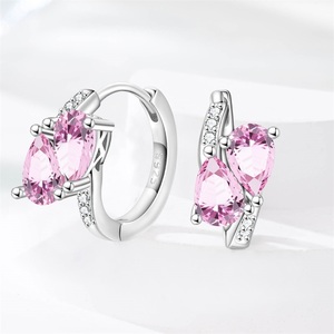 Orecchini rosa alla moda con fiori di moda da donna regalo all'ingrosso gioielli di alta qualità - Product Image 3