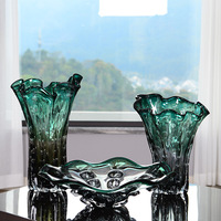 Vase moderne en verre et en cristal fait à la main pour la décoration intérieure pour la décoration intérieure