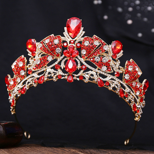 Nouveauté <span class=keywords><strong>fleur</strong></span> cristal couronne <span class=keywords><strong>de</strong></span> princesse <span class=keywords><strong>bouquet</strong></span> <span class=keywords><strong>de</strong></span> mariée <span class=keywords><strong>de</strong></span> haute qualité diadème <span class=keywords><strong>de</strong></span> mariage strass en métal accessoires <span class=keywords><strong>de</strong></span> cheveux pour la reine - Product Image 1