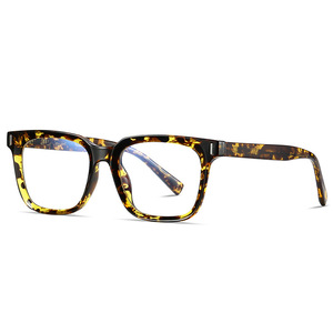 Lunettes de protection contre la lumière bleue, monture carrée, Tr90, certifiées CE, pour le sport, la randonnée, les voyages ou les activités physiques. - Product Image 4
