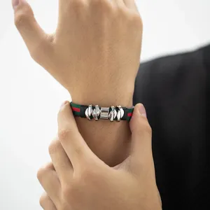 Último diseño de joyería de moda al por mayor vintage de acero inoxidable personalizado de doble capa de cuero colorido pulseras para los hombres