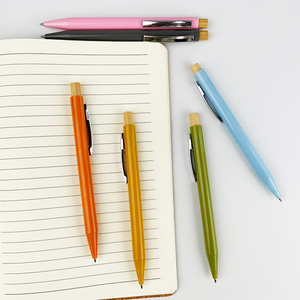 Stylo bille publicitaire personnalisé en bambou avec logo, pointe 0,7 mm, corps en plastique <span class=keywords><strong>orange</strong></span>, durable et élégant - Product Image 5