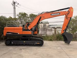 Excavatrice Doosan DX225 de 22,5 tonnes, chargeuse sur chenilles hydraulique avec godet de terrassement d'une capacité de 1,05 m³ - Product Image 2