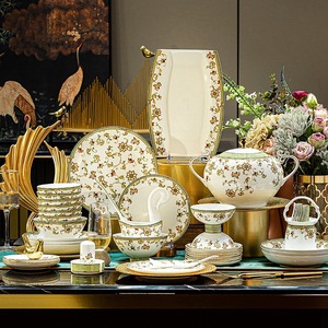 European Style Luxury Classic 60 Pcs Gold Rim Bone China Dinner Plate <b>Set</b> Microwave Safe Dinnerware - Product Image 1