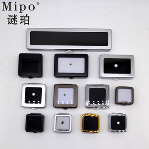 กล่อ<span class=keywords><strong>ง</strong></span>โลหะประดับเพชรเปลือยหรูหราทำจากโลหะมีหลายขนาดพร้อมกระดุมสแนปแบบพกพาสำหรับเก็บเครื่องประดับ - Product Image 2