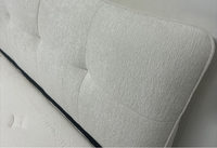 Cadre de lit rembourré Japandi avec tête de lit à cannelures pour mobilier de chambre King Size
