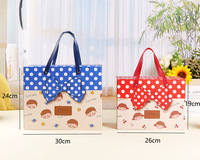 Adorable coffret cadeau pour bébé aux couleurs pastel pour la fête de naissance et les souvenirs