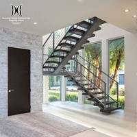 Escalier droit en acier et bois avec marches en bois pour usage intérieur, idéal pour villa duplex, grenier, ou maison à plusieurs étages, avec structure en acier, installation DIY.