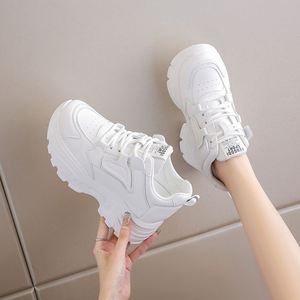 Zapatillas Deportivas con Plataforma Blanca DareSee, Calzado Elevado con Estilo, Versátiles para Mujeres de Baja Estatura y Festivales de Música - Product Image 6