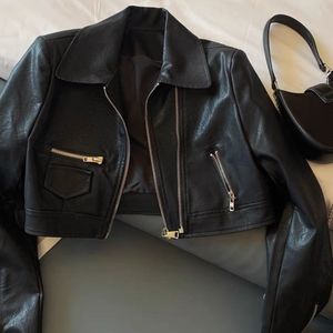 <span class=keywords><strong>Petite</strong></span> veste de motard courte <span class=keywords><strong>pour</strong></span> <span class=keywords><strong>femme</strong></span> en cuir PU vieilli Double fermeture éclair Style <span class=keywords><strong>moto</strong></span> automne noir veste de banlieue polyvalente - Product Image 5