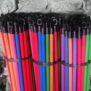 Mango recubierto de PVC de color puro <span class=keywords><strong>a</strong></span> <span class=keywords><strong>precio</strong></span> barato para fregona y escoba - Product Image 1