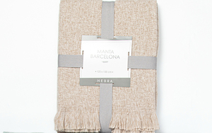 Manta Premium Barcelona <span class=keywords><strong>Hebra</strong></span> Texturizada, Manta de Moda para Llevar, 125x150cm, Tejido Suave y Acogedor para una Decoración Elegante del Hogar - Product Image 6