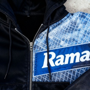 Sudadera con Capucha para Hombre, OEM, 500gsm, Personalizada, Ecológica, Transpirable, Estilo Urbano, Felpa Francesa, con Pedrería, Efecto Desgastado por el Sol, Lavado Ácido, con Parches - Product Image 2