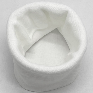 Ensemble 3-en-1 Chaud et Personnalisé : Écharpe, Gants et Bonnet en Tricot Doux pour Hommes et Femmes – Idéal pour l'Hiver et Cadeau Parfait - Product Image 6