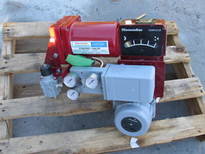 Válvula de control rotativa industrial Masoneilan con posicionador digital inteligente para uso en petróleo y gas, química y plantas de energía, serie 36005 V-MAX - Product Image 5