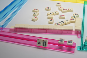 Colorful Acrylic Mahjong Rack with Magnetic Pusher Smooth Mahjong Holder Durable Game Table Accessory - Product Image 3
