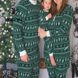 Pijamas Navideños de Alta Calidad, Conjunto de Pijama con Estampado de Alce Personalizado, Ropa de Dormir para Hombre - Product Image 2