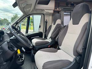 Autocaravana de Lujo Knaus Vanstation 650 MEG Usada, Año 2021, Origen Dubái, Número OE Personalizado para Camping - Product Image 3