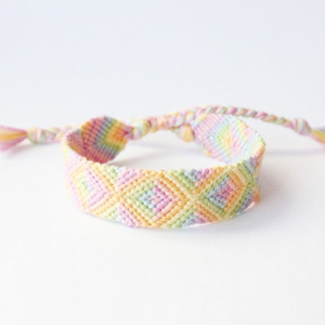 สร้อยข้อมือมิตรภาพคุณภาพพรีเมียม - Product Image 1