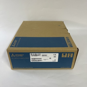 Servoamplificador de CA Mitsubishi MR-J4-100A-PT070 - Product Image 1