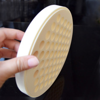 99% résistant à l'usure CNC usinage de précision porcelaine poreuse alumine disque en céramique plaque filtrante en céramique