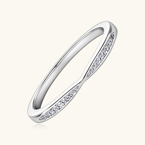 <span class=keywords><strong>Anello</strong></span> <span class=keywords><strong>da</strong></span> Donna in <span class=keywords><strong>Argento</strong></span> 925 con Moissanite VVS GRA <span class=keywords><strong>da</strong></span> 0,066ct, Design Minimalista con Micro Incastonatura, Vendita all'Ingrosso - Product Image 4