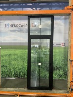 Ventana de aluminio de rotura térmica con diseño de rejilla de estilo francés, ventana de inclinación y giro de triple acristalamiento certificada NFRC para Villa